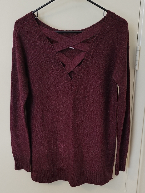 Arizona Jean Company Sweaters - Women’s Burgundy Knit V-Neck Sweater